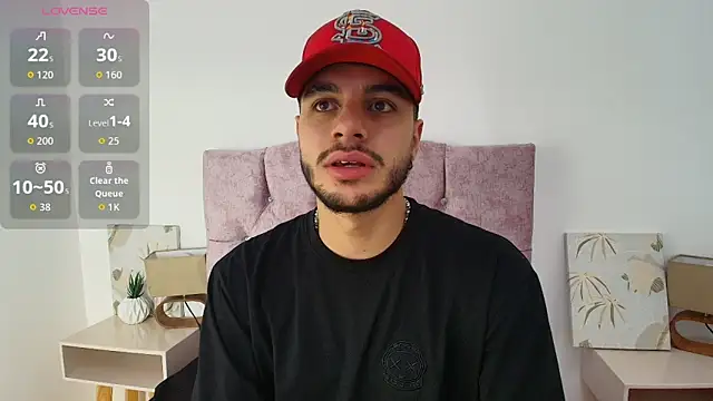 Snapshot of Amadeo_Wild chatting on 21, 10, 2025 Amadeo Wild online show from 21, 10, 2025