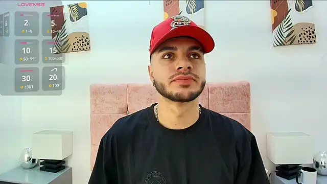 Snapshot of Amadeo_Wild chatting on 22, 10, 2025 Amadeo Wild online show from 22, 10, 2025