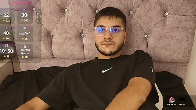 Snapshot of Amadeo_Wild chatting on 26, 10, 2025 Amadeo Wild online show from 26, 10, 2025