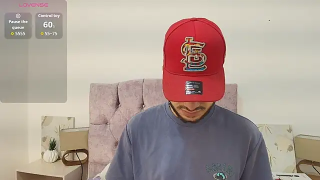 Snapshot of Amadeo_Wild chatting on 2, 11, 2025 Amadeo Wild online show from 2, 11, 2025