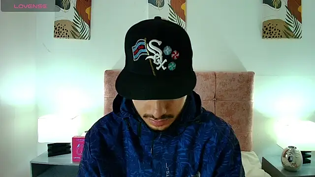 Amadeo Wild online show from 5, 4, 2026