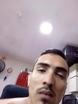 Snapshot of jeremy_scott chatting on 10, 3, 2026 jeremy scott online show from 10, 3, 2026