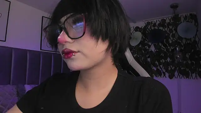 Kitty Gang online show from 14, 4, 2026