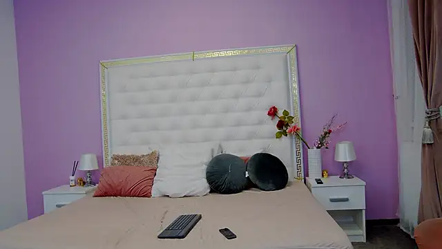 Snapshot of Lenna_Paul chatting on 18, 2, 2025 Lenna Paul online show from 18, 2, 2025