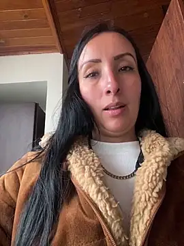 Snapshot of yaralyminjo2 chatting on 30, 12, 2024 yaralyminjo2 online show from 30, 12, 2024