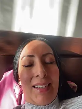 Snapshot of yaralyminjo2 chatting on 21, 1, 2025 yaralyminjo2 online show from 21, 1, 2025