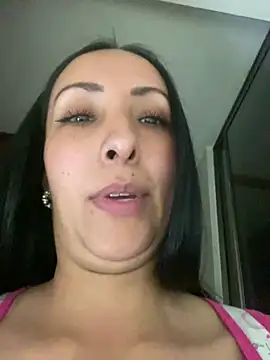 Snapshot of yaralyminjo2 chatting on 22, 1, 2025 yaralyminjo2 online show from 22, 1, 2025