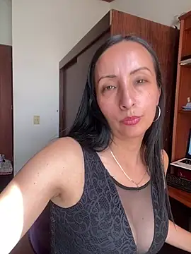 Snapshot of yaralyminjo2 chatting on 7, 2, 2025 yaralyminjo2 online show from 7, 2, 2025