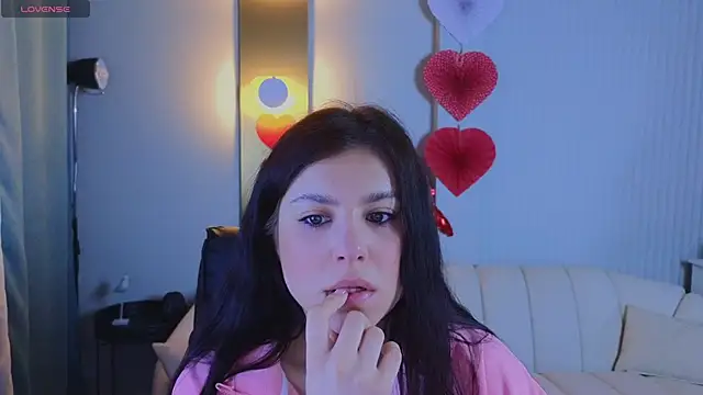 Jenna Adams  online show from 20, 2, 2025