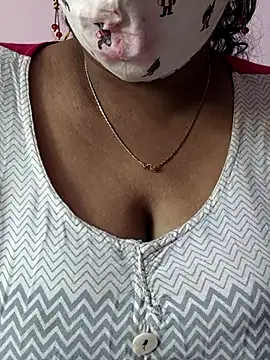 mallu-sumi online show from 19, 11, 2025