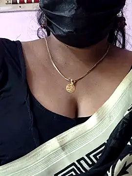 Snapshot of mallu-sumi chatting on 24, 2, 2026 mallu-sumi online show from 24, 2, 2026