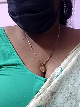 Snapshot of mallu-sumi chatting on 8, 3, 2026 mallu-sumi online show from 8, 3, 2026