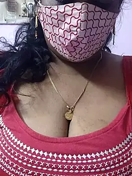 Snapshot of mallu-sumi chatting on 24, 7, 2026 mallu-sumi online show from 24, 7, 2026
