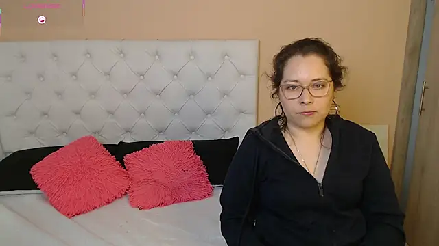 May Carlier online show from 9, 1, 2026