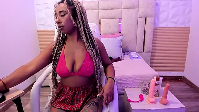  Eveelyn online show from 10, 3, 2026