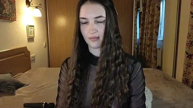 Snapshot of Tutti_Frutt1s chatting on 19, 7, 2026 Tutti Frutt1s online show from 19, 7, 2026