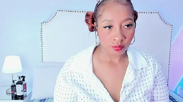 Snapshot of Krystal_cambell1 chatting on 23, 5, 2026 Krystal cambell1 online show from 23, 5, 2026
