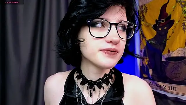 Snapshot of dark_vamp_ chatting on 11, 12, 2024 dark vamp  online show from 11, 12, 2024