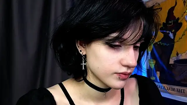 Snapshot of dark_vamp_ chatting on 18, 12, 2024 dark vamp  online show from 18, 12, 2024