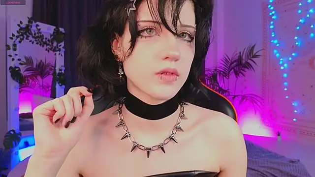 Snapshot of dark_vamp_ chatting on 31, 1, 2025 dark vamp  online show from 31, 1, 2025