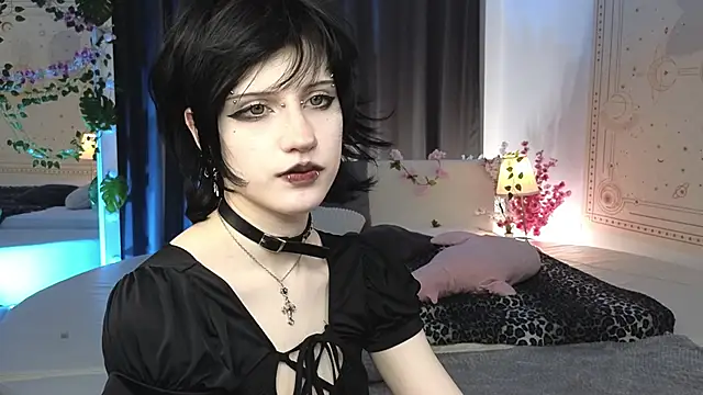 Snapshot of dark_vamp_ chatting on 2, 3, 2025 dark vamp  online show from 2, 3, 2025