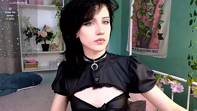 Snapshot of dark_vamp_ chatting on 16, 10, 2025 dark vamp  online show from 16, 10, 2025