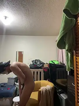 Snapshot of Ginessy chatting on 2, 2, 2025 Ginessy online show from 2, 2, 2025