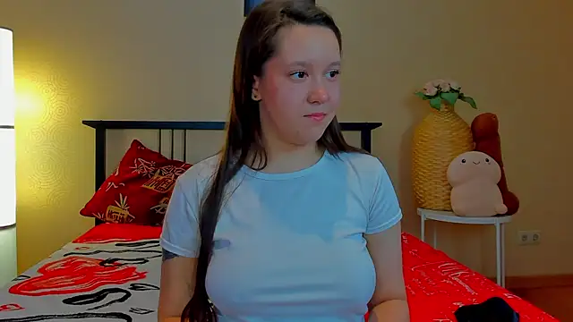 Snapshot of Mira_Karter chatting on 3, 5, 2026 Mira Karter online show from 3, 5, 2026