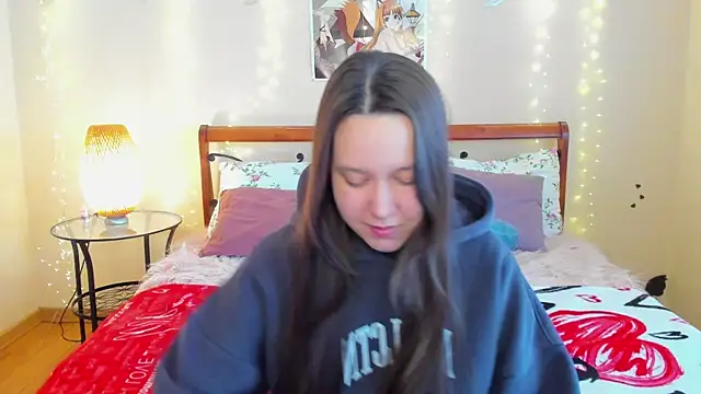 Snapshot of Mira_Karter chatting on 13, 5, 2026 Mira Karter online show from 13, 5, 2026