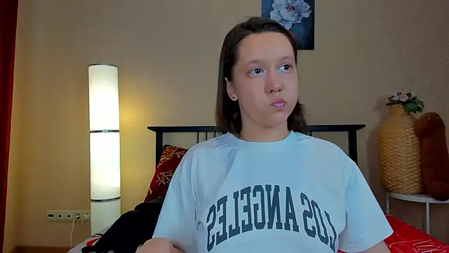 Snapshot of Mira_Karter chatting on 14, 6, 2026 Mira Karter online show from 14, 6, 2026