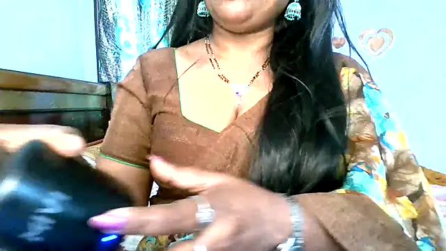 Snapshot of honey-sexy chatting on 8, 3, 2026 honey-sexy online show from 8, 3, 2026