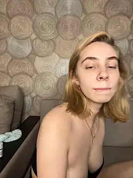 Kitty Katrine online show from 25, 10, 2025