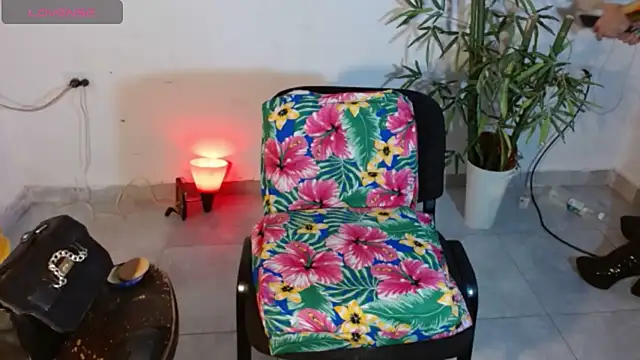Snapshot of KamilaParrisx chatting on 9, 5, 2026 KamilaParrisx online show from 9, 5, 2026