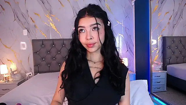 Snapshot of pettit_courtny chatting on 12, 3, 2025 pettit courtny online show from 12, 3, 2025