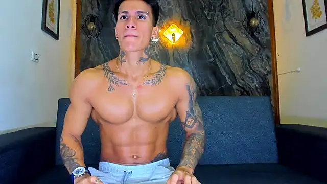 Snapshot of pettergrey1 chatting on 5, 3, 2025 pettergrey1 online show from 5, 3, 2025