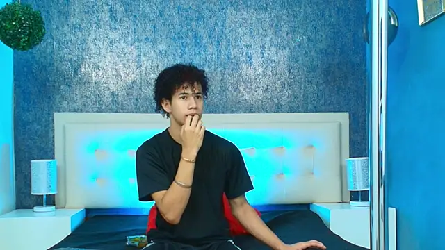 Erick Zhimerman online show from 5, 11, 2025