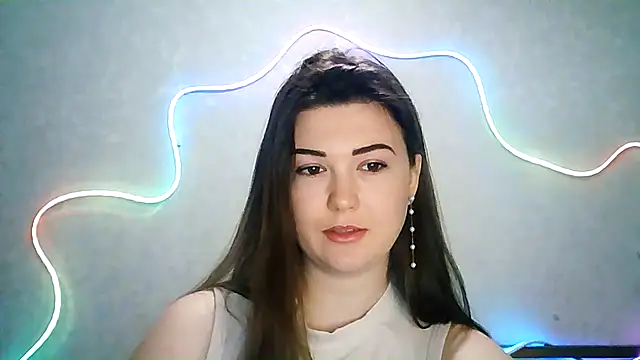 Snapshot of SeductiveTati chatting on 18, 9, 2025 SeductiveTati online show from 18, 9, 2025