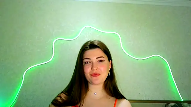 Snapshot of SeductiveTati chatting on 15, 12, 2025 SeductiveTati online show from 15, 12, 2025