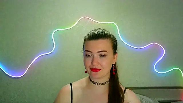 Snapshot of SeductiveTati chatting on 15, 7, 2026 SeductiveTati online show from 15, 7, 2026