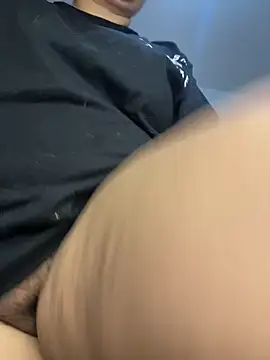 CinnamonCookiez online show from 10, 9, 2025