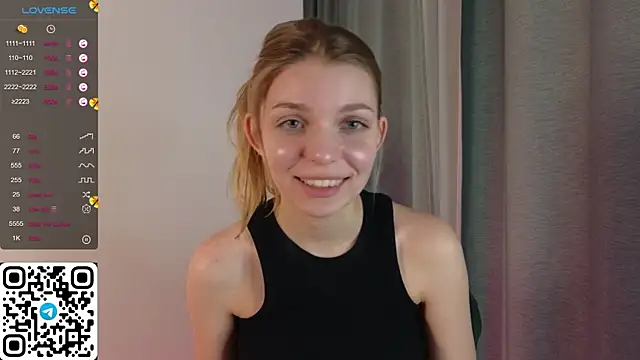 Snapshot of ElswythDecoursey chatting on 3, 2, 2025 ElswythDecoursey online show from 3, 2, 2025