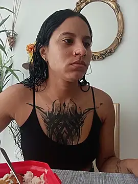 Snapshot of Karii-R chatting on 16, 5, 2026 Karii-R online show from 16, 5, 2026
