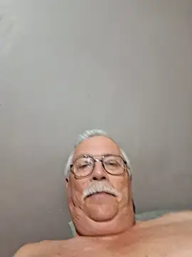 NawtyB1965 online show from 15, 4, 2026