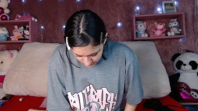 Snapshot of Nina_Ethan chatting on 8, 12, 2024 Nina Ethan online show from 8, 12, 2024