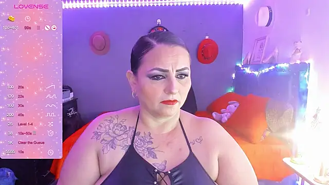 Snapshot of Ivonnee__ chatting on 28, 12, 2024 Ivonnee   online show from 28, 12, 2024