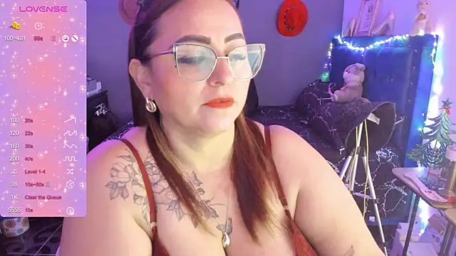 Snapshot of Ivonnee__ chatting on 30, 12, 2024 Ivonnee   online show from 30, 12, 2024