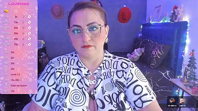 Snapshot of Ivonnee__ chatting on 5, 1, 2025 Ivonnee   online show from 5, 1, 2025