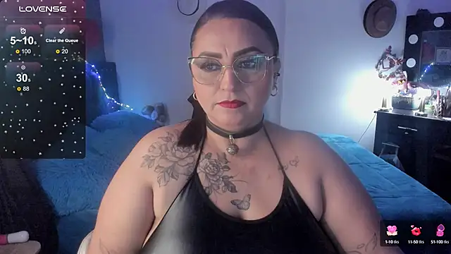 Snapshot of Ivonnee__ chatting on 4, 2, 2025 Ivonnee   online show from 4, 2, 2025