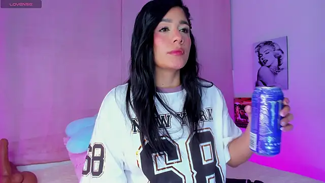 Snapshot of tellmebri chatting on 22, 9, 2025 tellmebri online show from 22, 9, 2025