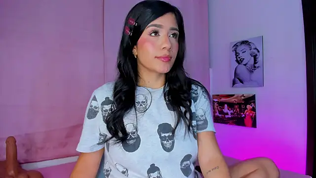 Snapshot of tellmebri chatting on 8, 10, 2025 tellmebri online show from 8, 10, 2025